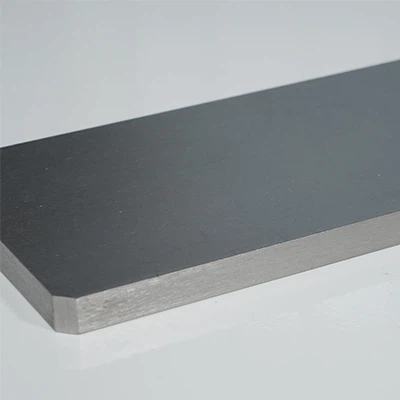 Polírozott tantál lemez